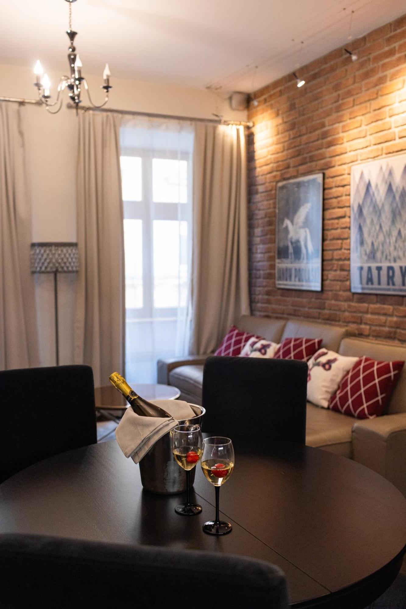 Lux Apartmenty - Old City Krakow Ngoại thất bức ảnh
